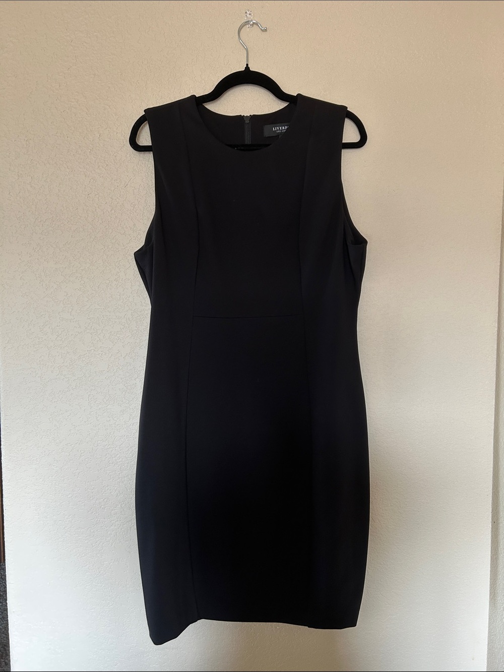 Liverpool Los Angeles Black Sleeveless Shift Dress Minimalist Chic Workwear 8